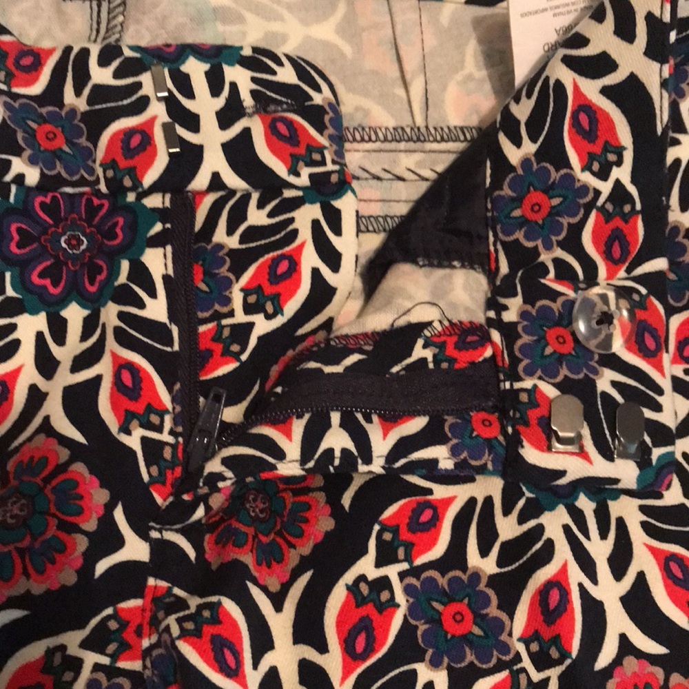 Old Navy Pixie Pants 4 Regular Beautiful Pattern - image 7